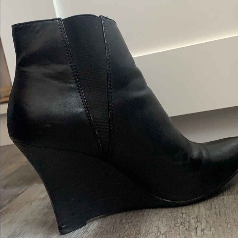 Thin Wedge Booties 🔥 - Picture 4 of 5